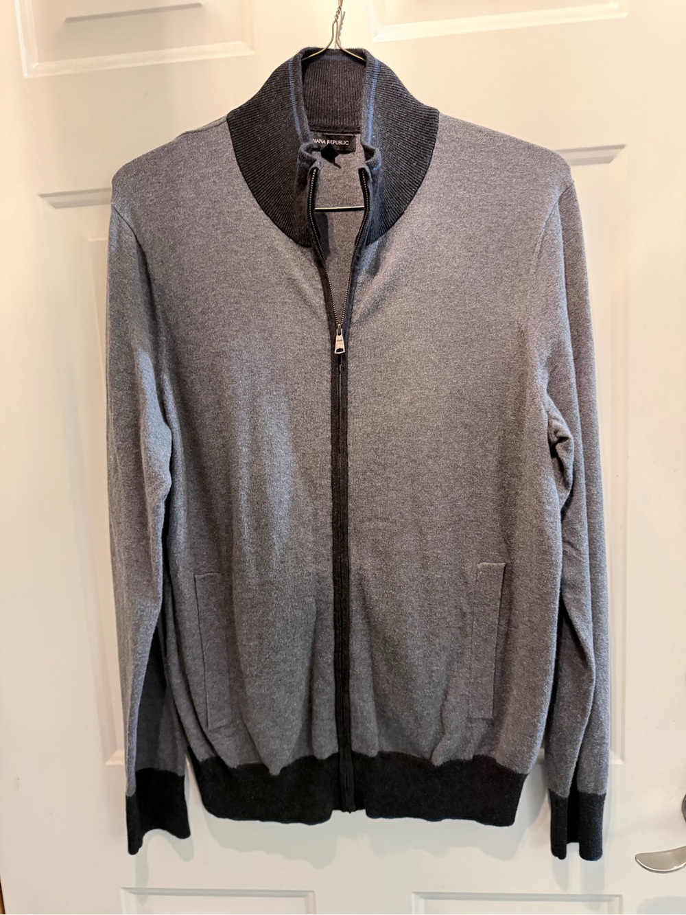 Banana Republic Men's Gray Zip-Up Sweater with Dark Trim